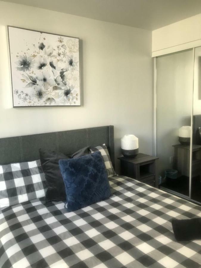 Executive 1 Bedroom Condo Sleeps 2 Toronto Exterior foto