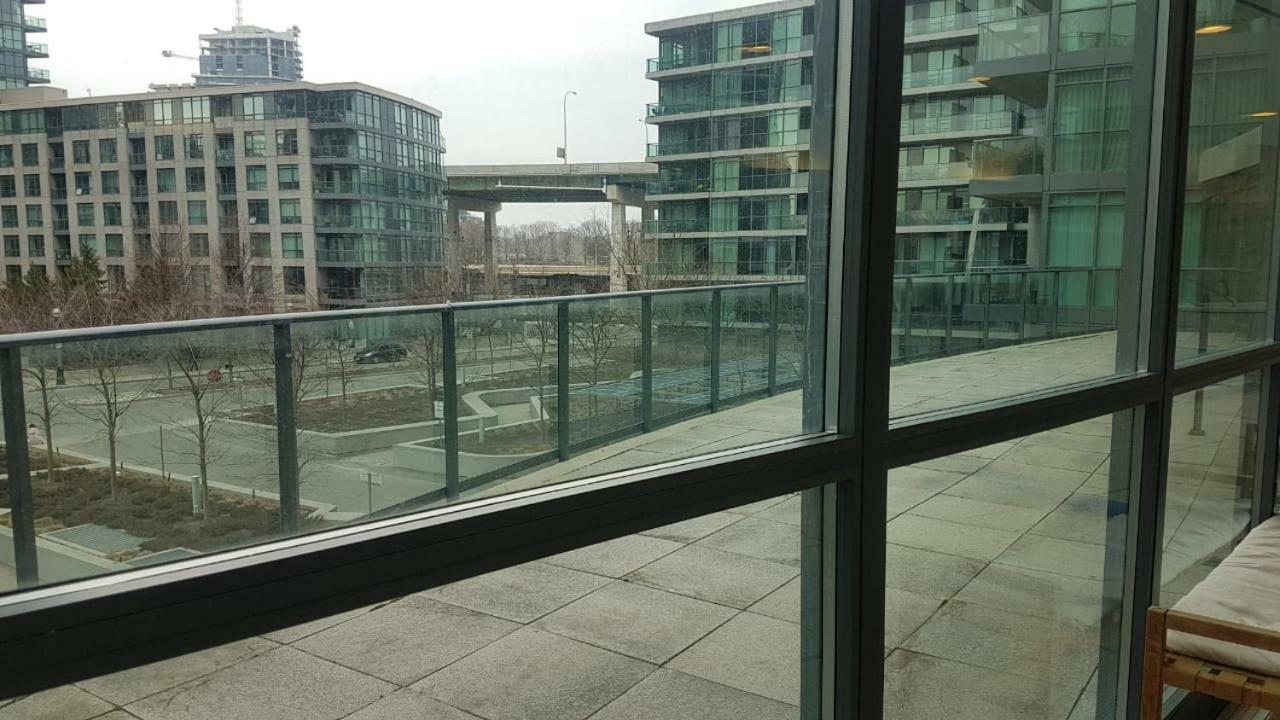 Executive 1 Bedroom Condo Sleeps 2 Toronto Exterior foto
