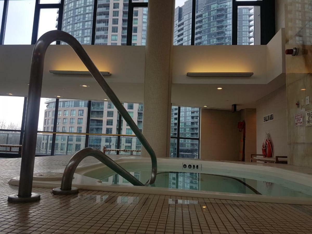 Executive 1 Bedroom Condo Sleeps 2 Toronto Exterior foto