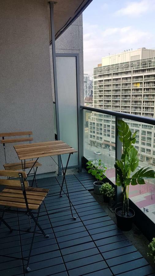 Executive 1 Bedroom Condo Sleeps 2 Toronto Exterior foto