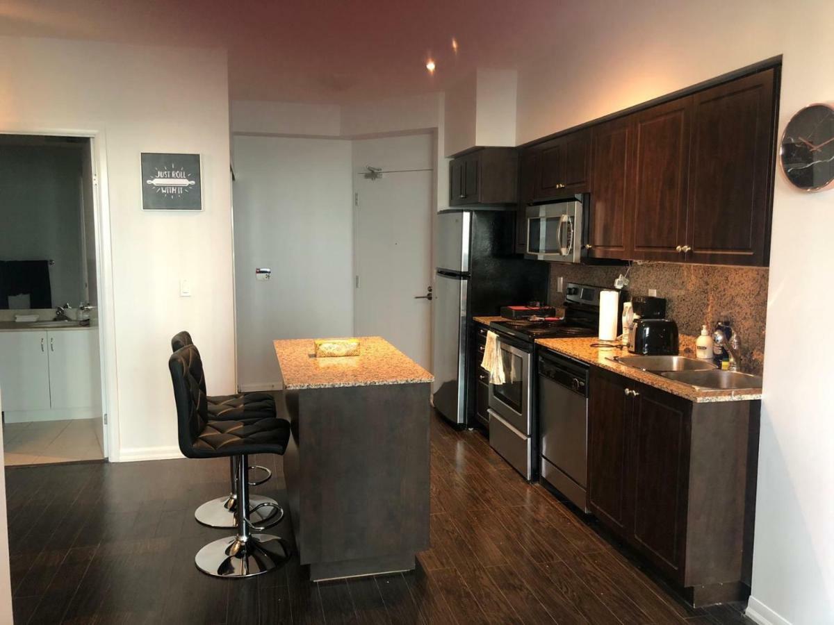 Executive 1 Bedroom Condo Sleeps 2 Toronto Exterior foto