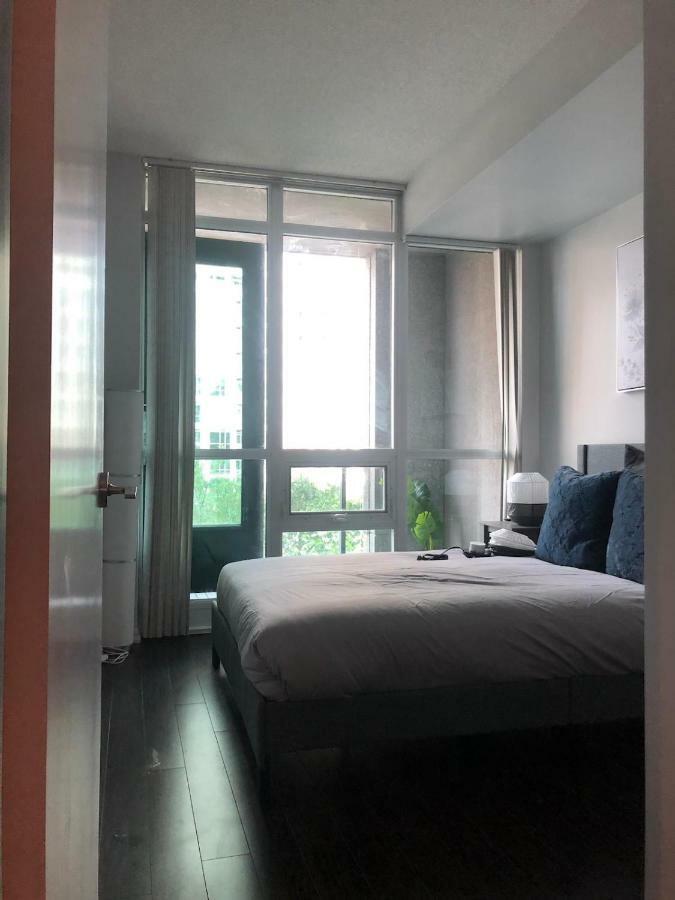 Executive 1 Bedroom Condo Sleeps 2 Toronto Exterior foto