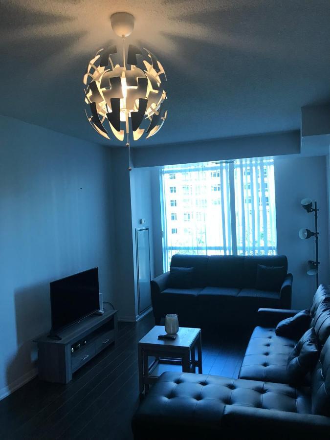 Executive 1 Bedroom Condo Sleeps 2 Toronto Exterior foto