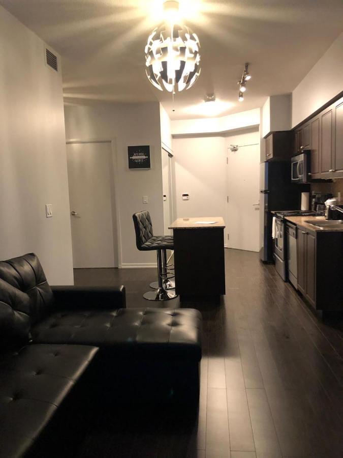 Executive 1 Bedroom Condo Sleeps 2 Toronto Exterior foto
