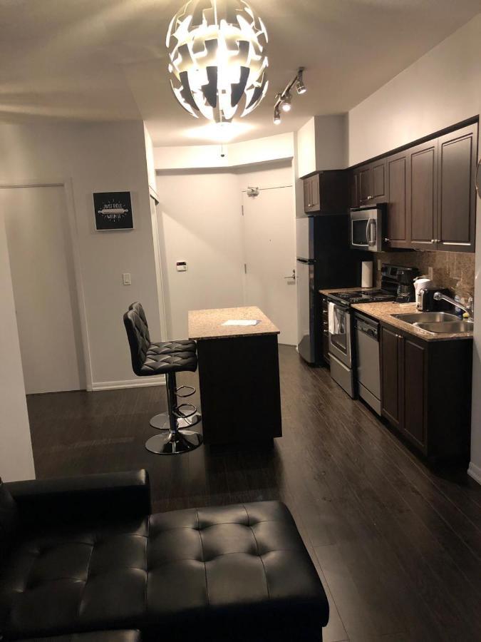 Executive 1 Bedroom Condo Sleeps 2 Toronto Exterior foto